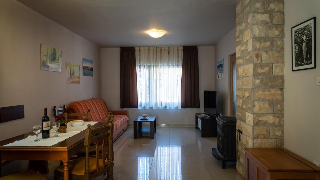 Apartment Kremzar 洛克维 外观 照片