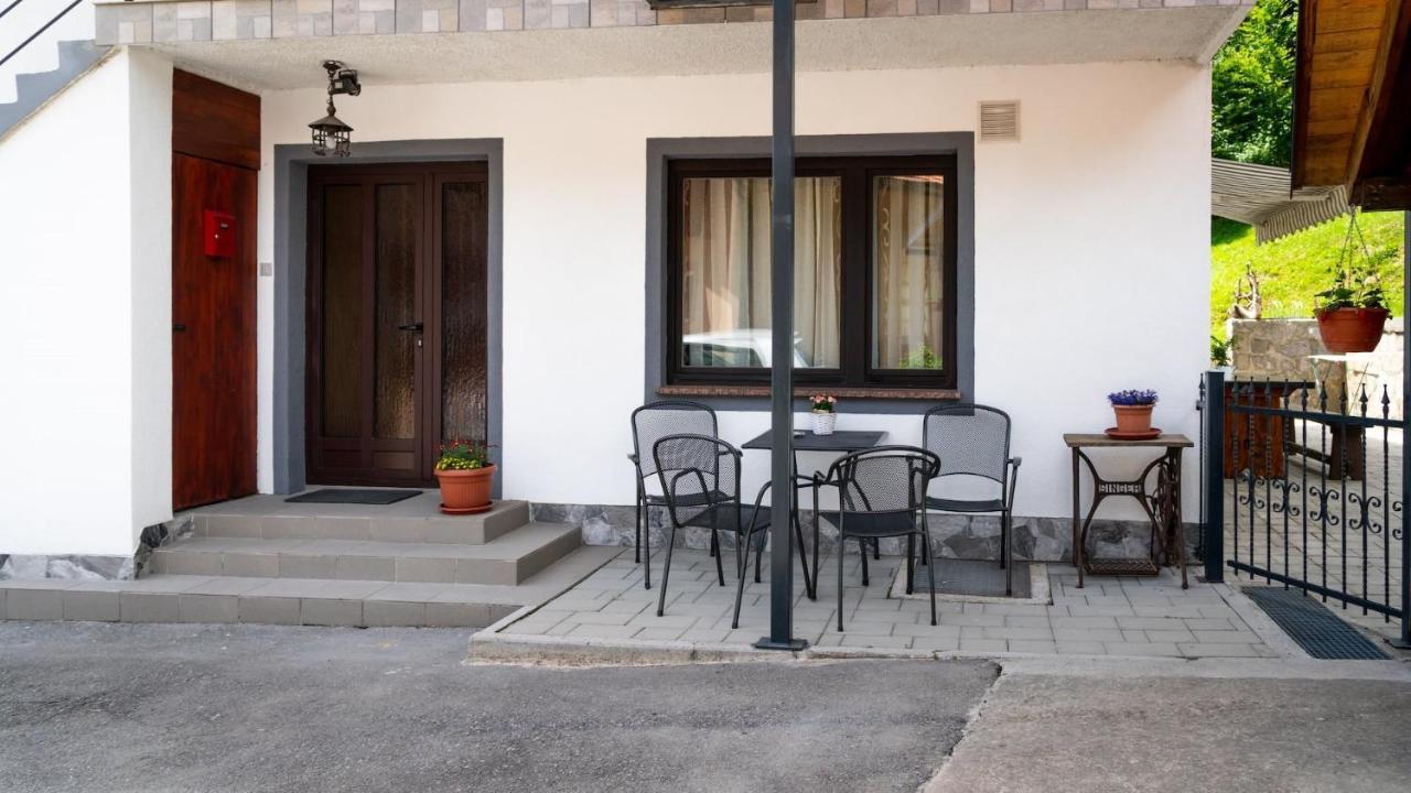 Apartment Kremzar 洛克维 外观 照片