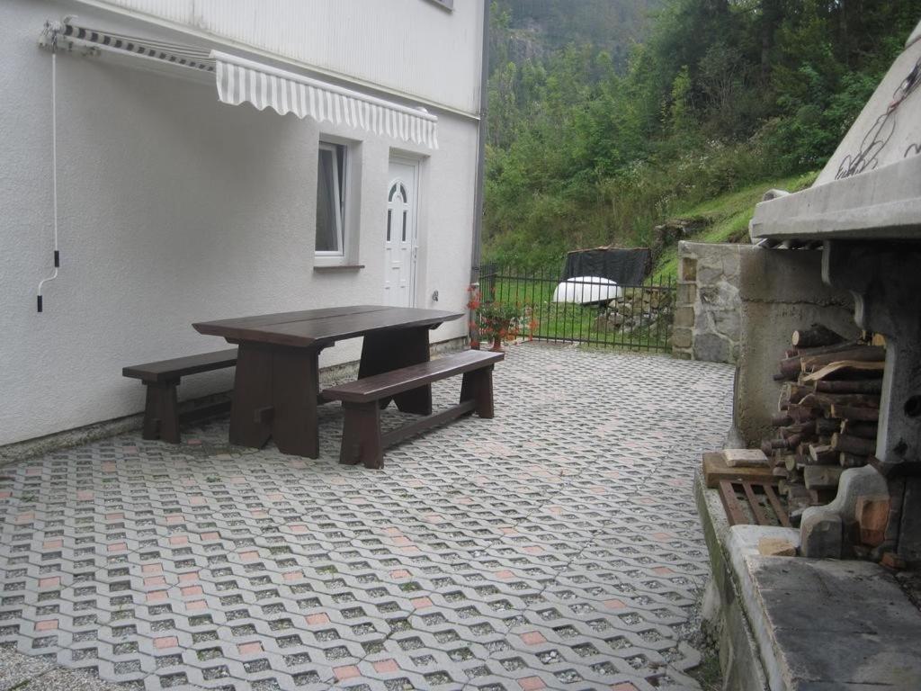 Apartment Kremzar 洛克维 外观 照片