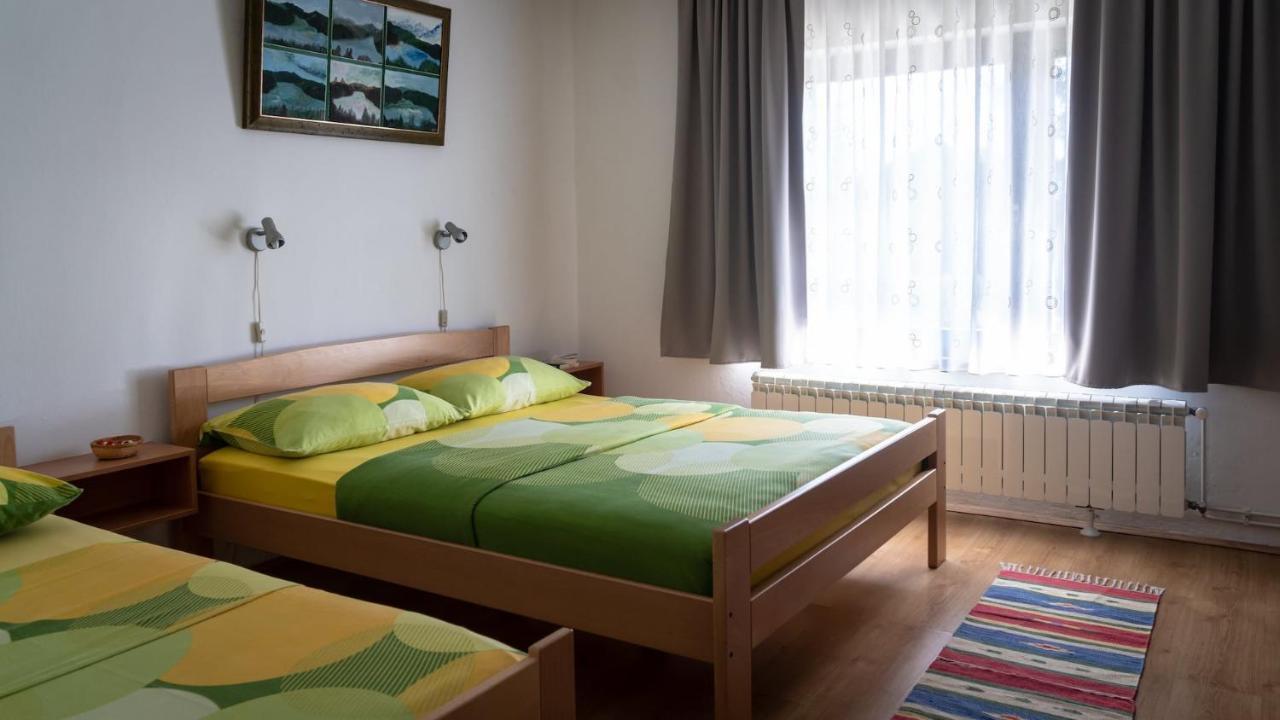 Apartment Kremzar 洛克维 外观 照片